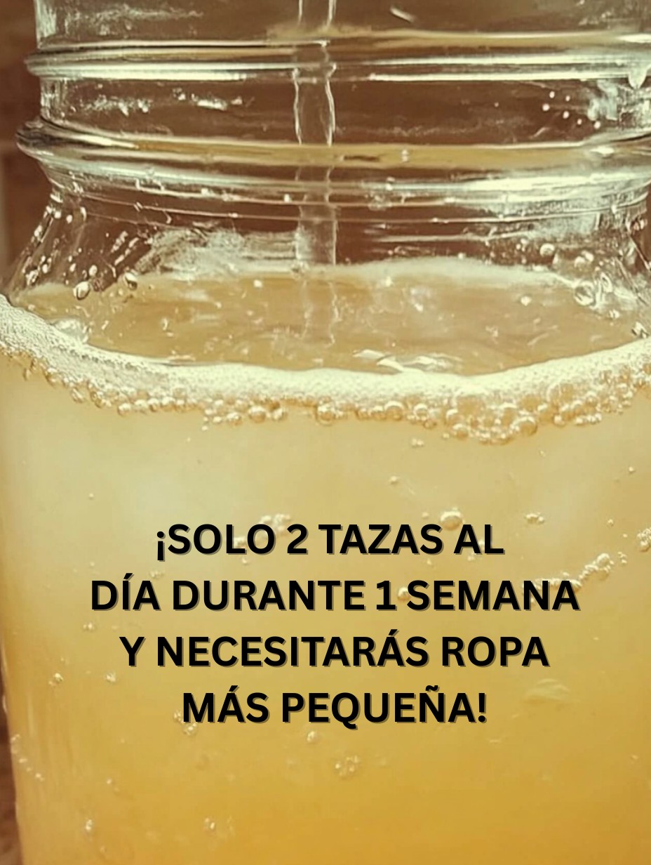 Vaso de bebida natural casera para bajar de peso con burbujas y color dorado