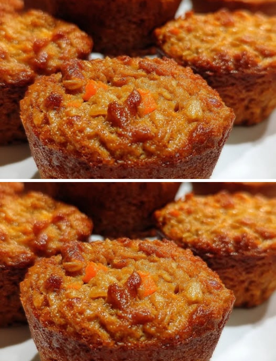 Bizcochitos de zanahoria y naranja con avena recién horneados, con textura dorada y trocitos de zanahoria visibles.